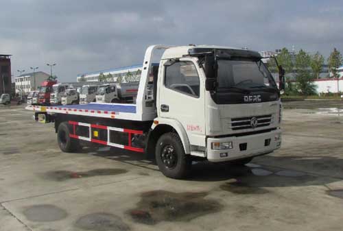 東風(fēng)多利卡5噸平板清障車(chē)專(zhuān)威牌HTW5091TQZPE型清障車(chē)