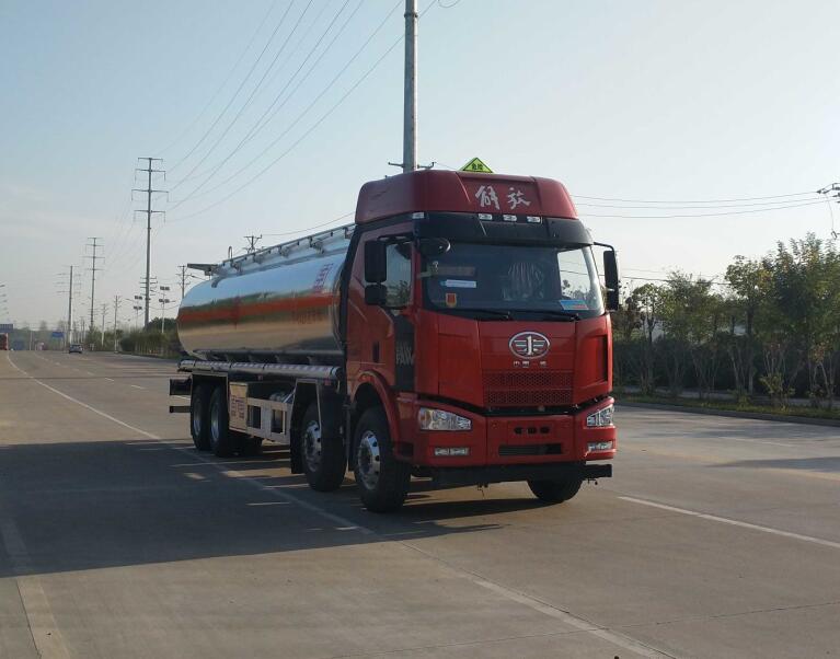 解放J6前四后八鋁合金運油車(介質(zhì):柴油)27立方米